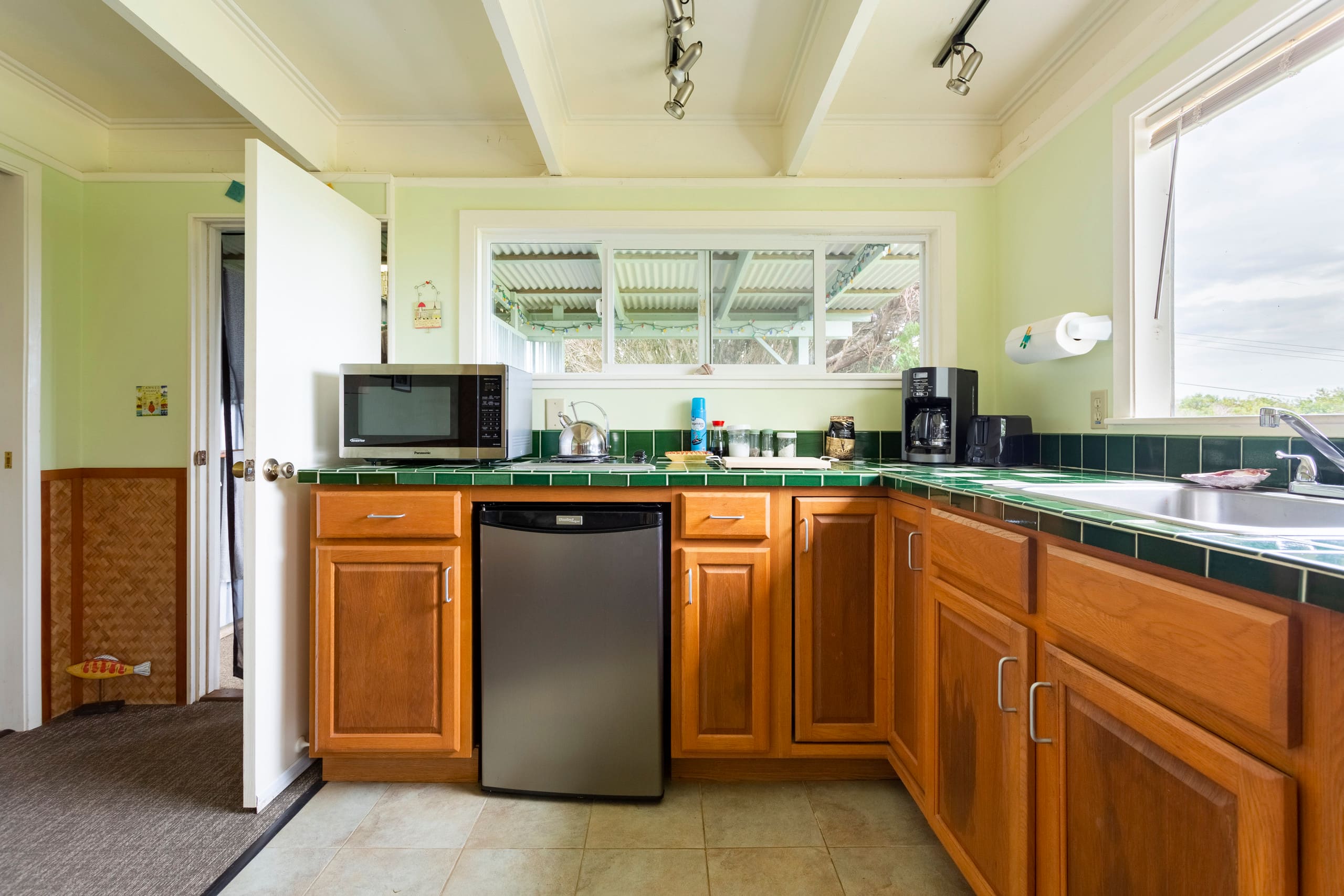 Quiet and Private Up In Hawi - Photo 2