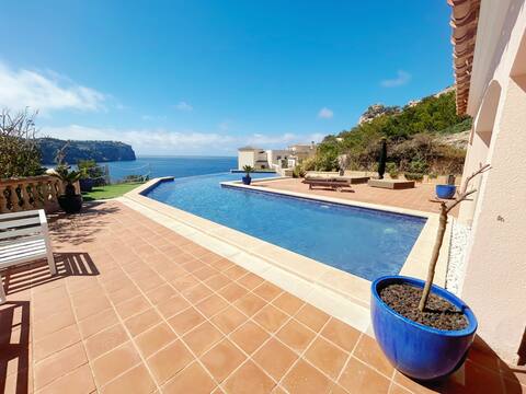 Villa Itchys in Cala Moragues