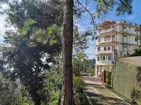 In Shimla | family suite | garden | nature | relax