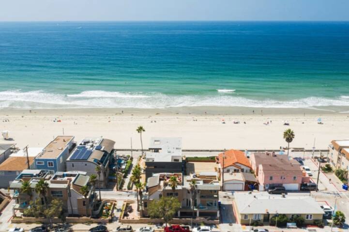 Breezy Balconies & Ocean Views! gallery image 2