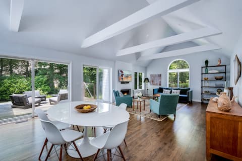 Popular Airbnb listing: Bridgehampton Have It All with Pool + Pickleball in Bridgehampton