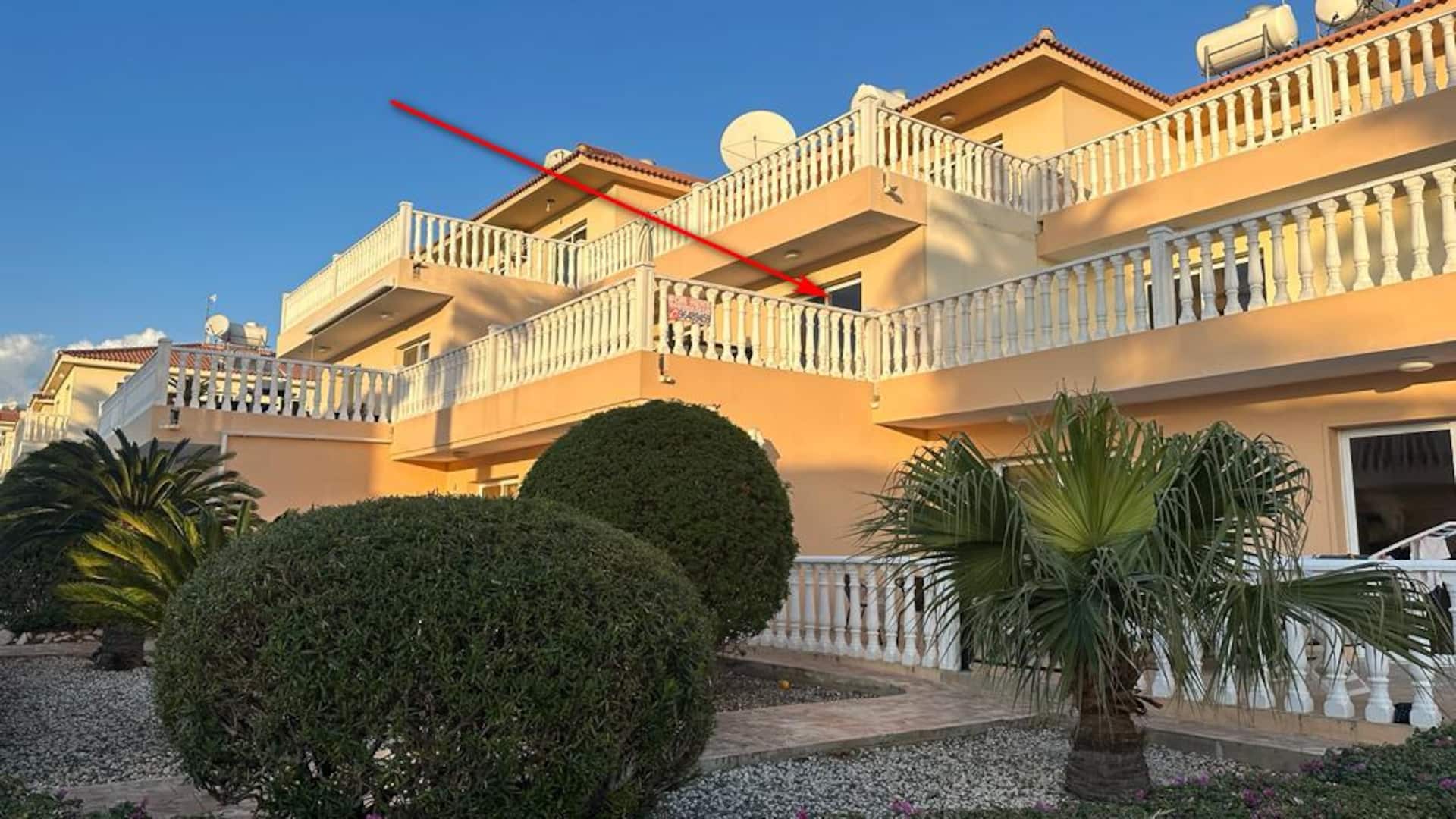 LUXURY APARTMENTS NEAR NISSI BEACH