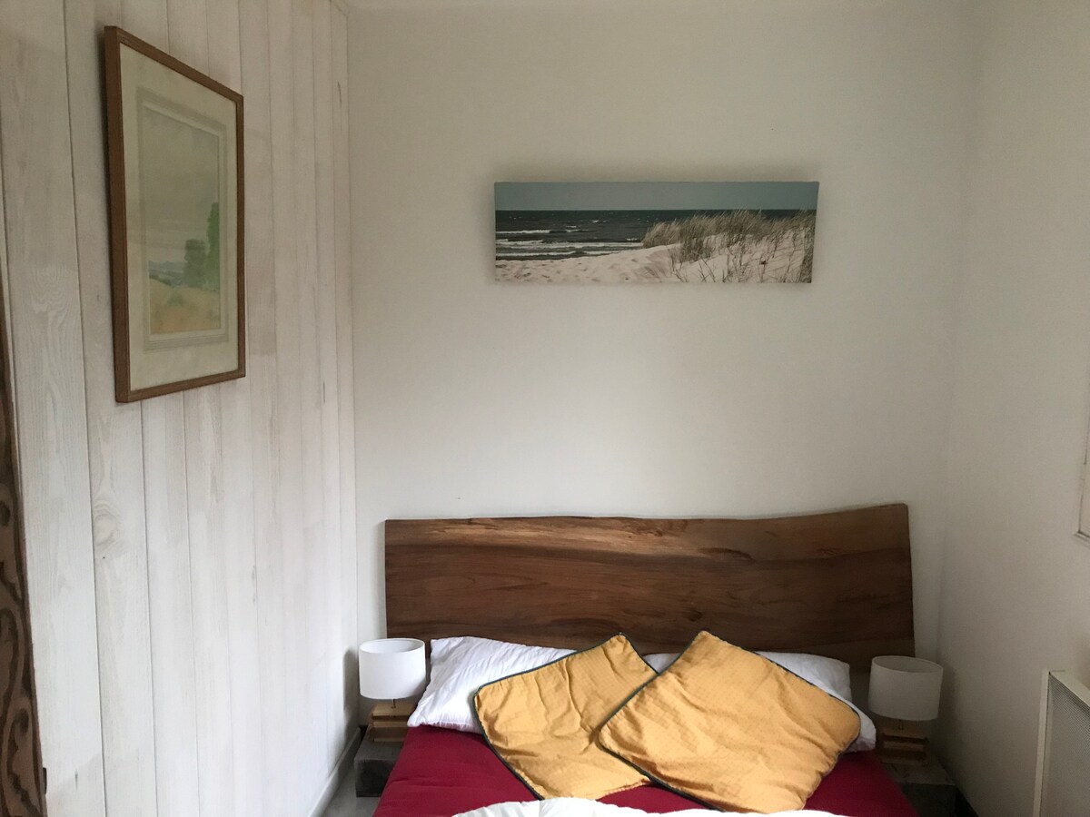 Დაბლა პატარა ორადგილიანი