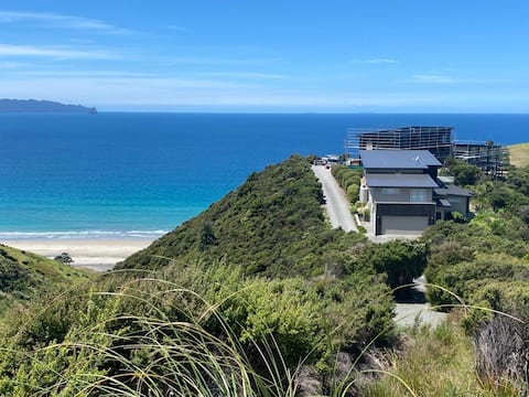 Mangawhai Heads Home with Spectacular Views