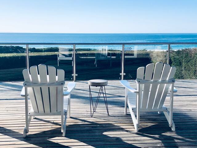 Ocean fronted beach house Belle Vue