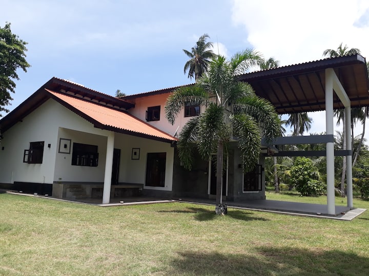 Spacious villa in Kalpitiya for Kitesurfing