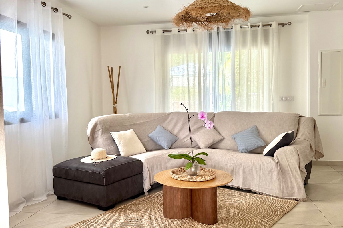 Top performing Airbnb: Villa Solaya - Wild South in Saint Joseph