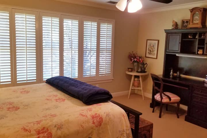 Vineyard Guest Bedroom