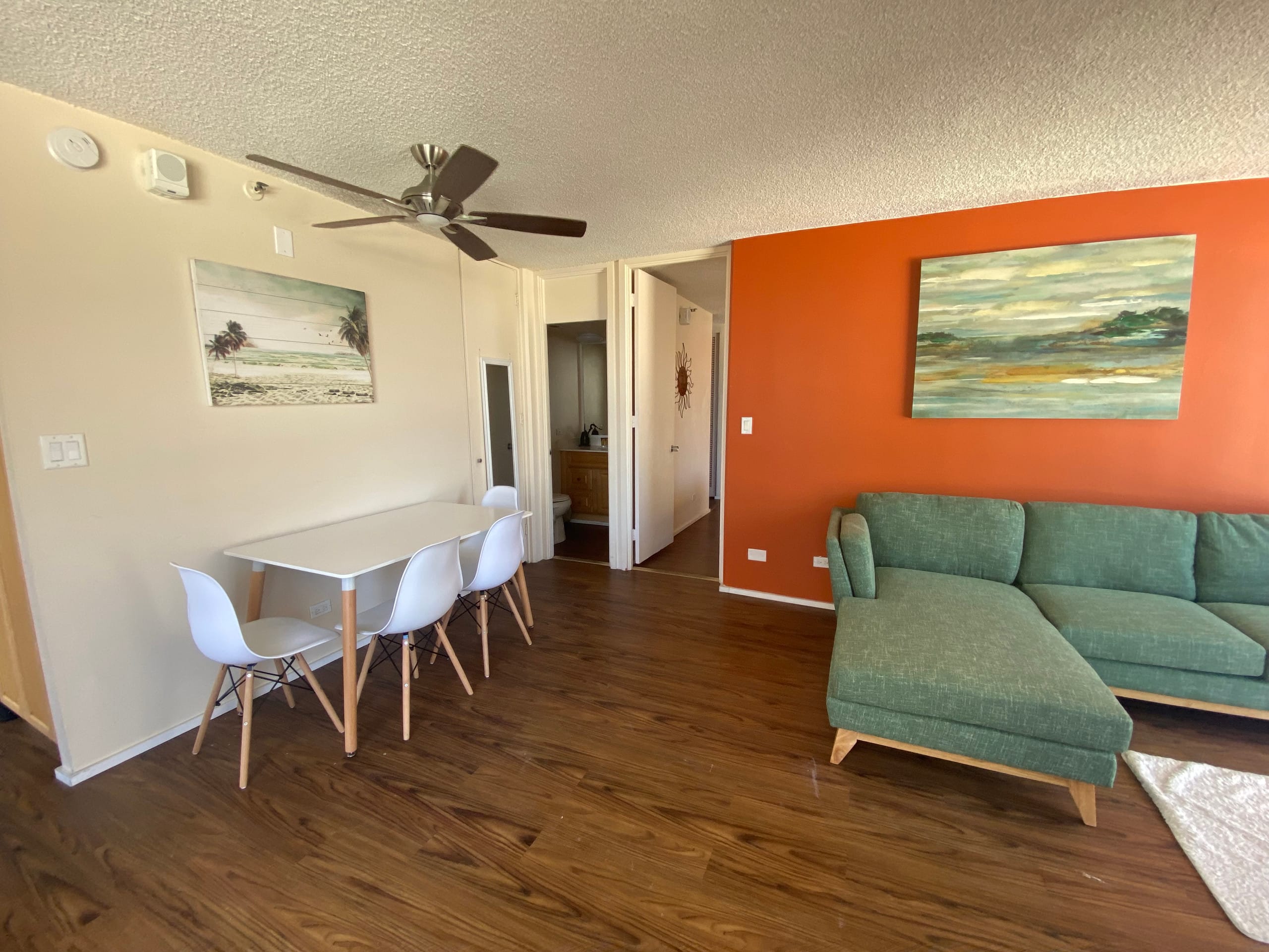 Large One Bedroom Condo w/Parking at Marine Surf - Image 2