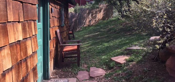 アトラクションに近い小さな山の小屋 - 借りられるキャビン