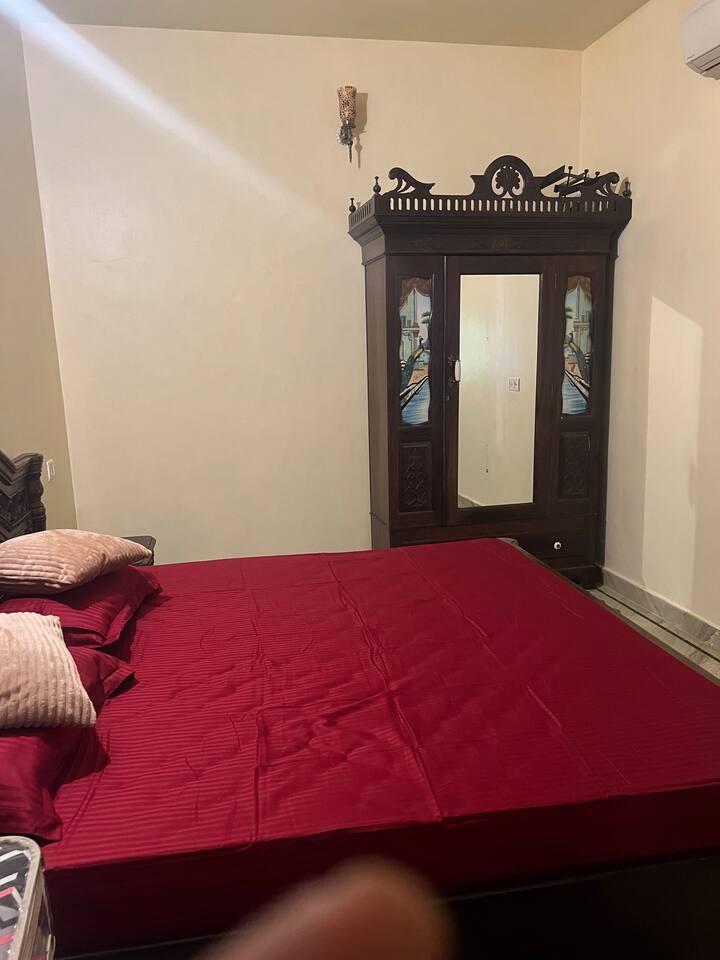 Bedroom 1 image 1