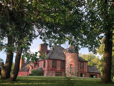 Redwall Castle in Germantown, MD (Washington, DC)