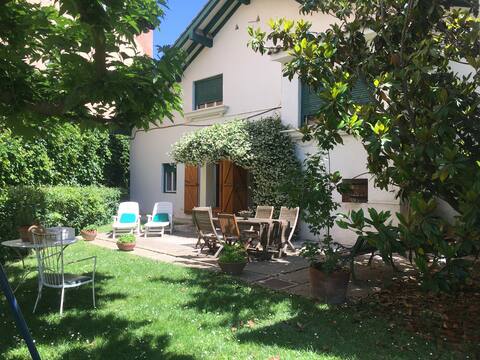 Villa in Tudela (Navarra)     R. Tourism UVT00543