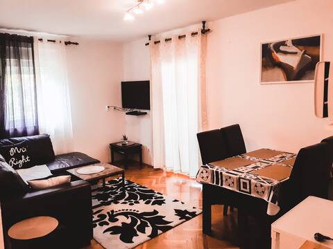 Apartment Meri 2 (200m beach, 800m center)