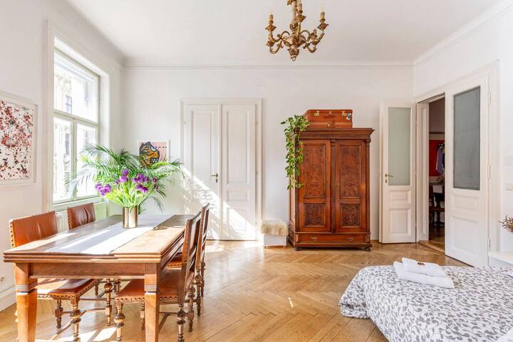 City centre! Two bedroom 85m2 apartment. gallery image 5