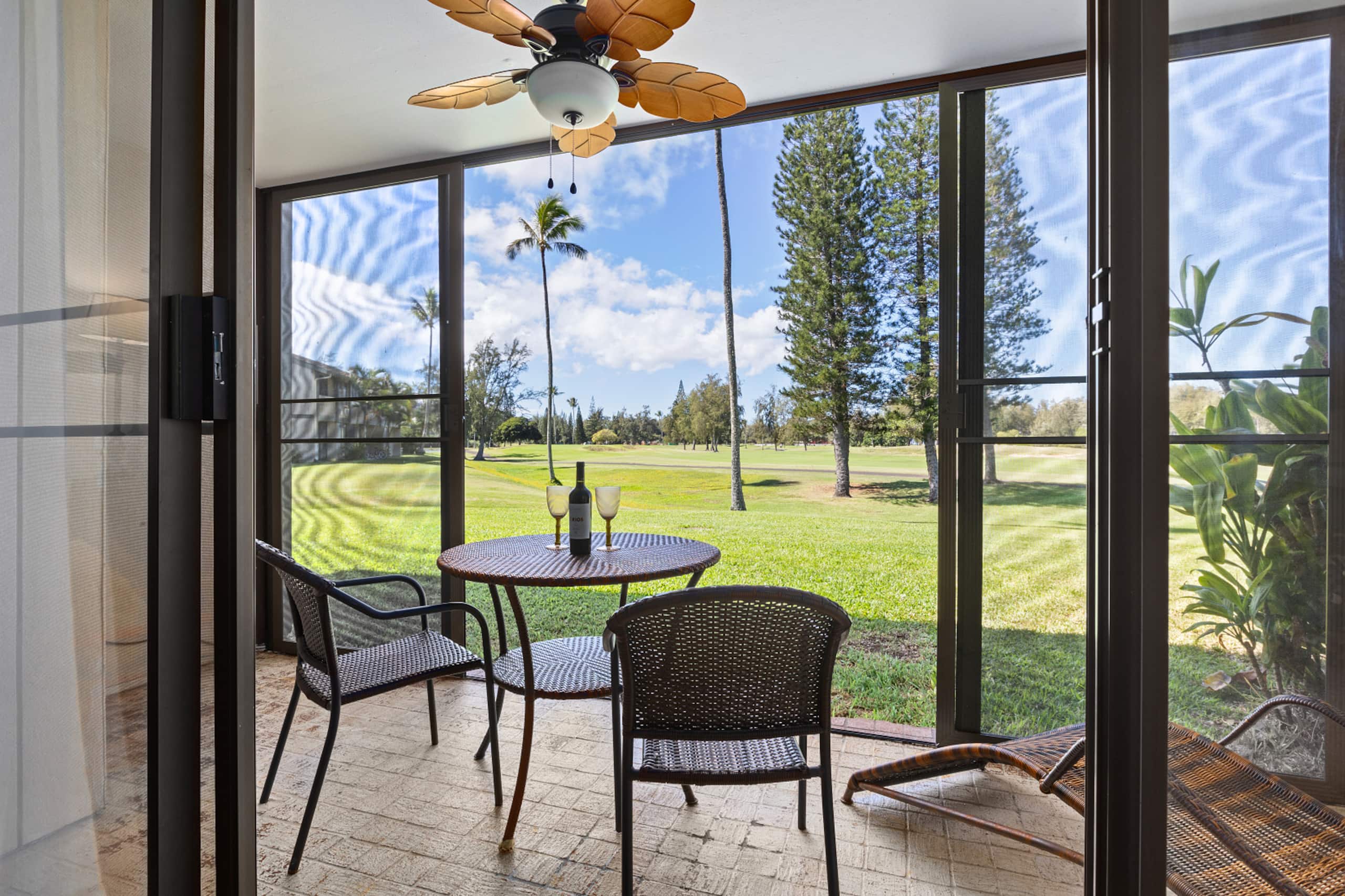 Home in Kahuku · ★4.76 · 1 bedroom · 2 beds · 2 private baths - Image 11