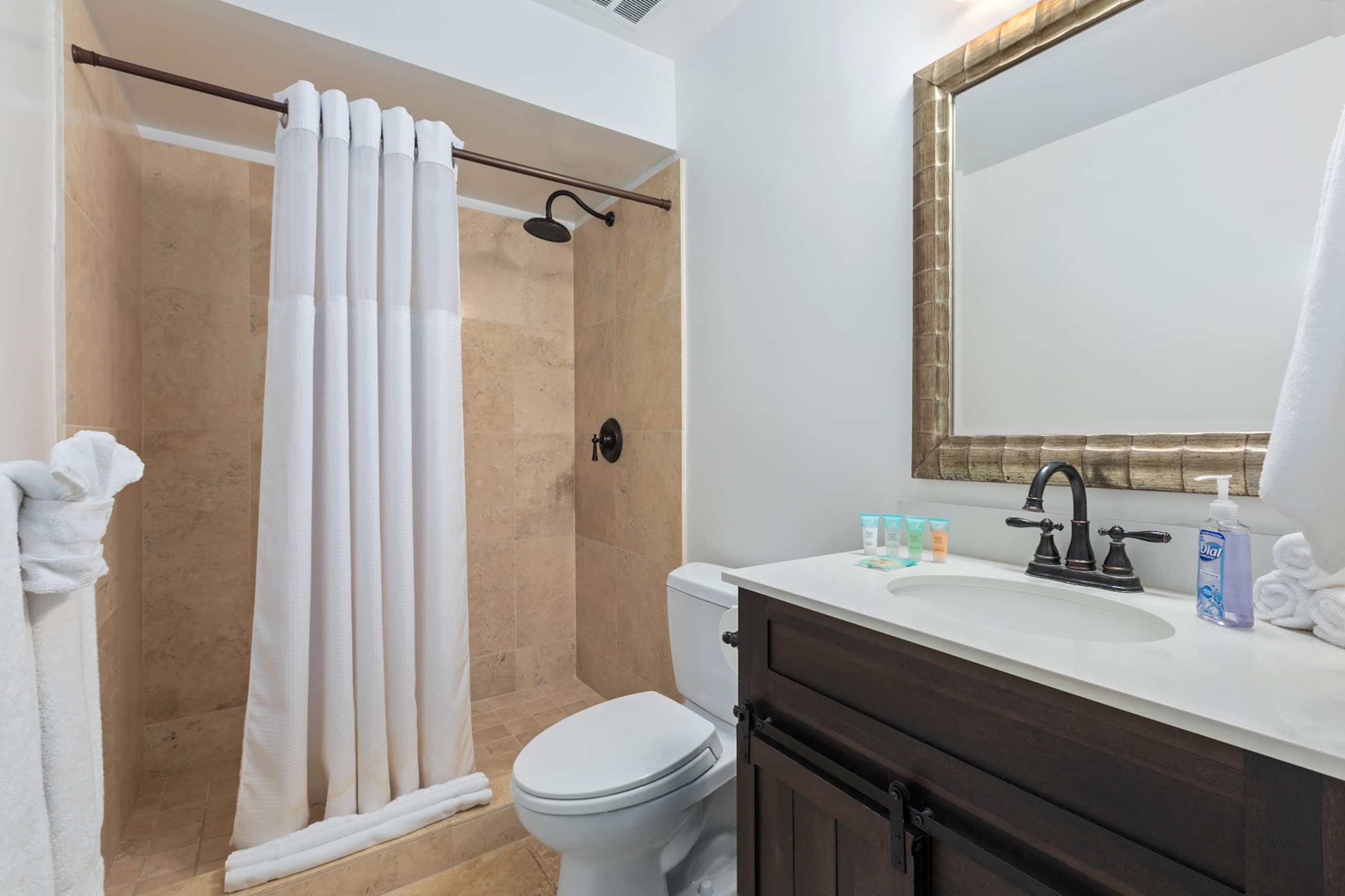 Home in Kahuku · ★4.76 · 1 bedroom · 2 beds · 2 private baths - Image 16
