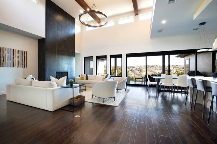 Modern Luxury Home With Hill Country Views gallery image 2