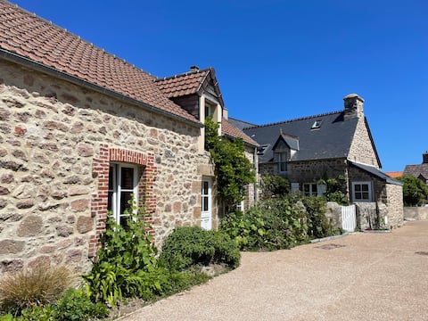 Maison de Simone, fisherman's house by the sea