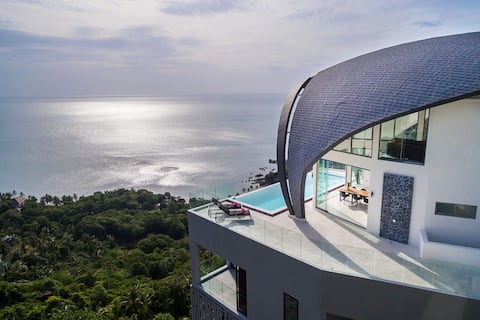 Sky Dream Villa: Pool, Sea View, Breakfast, Staff