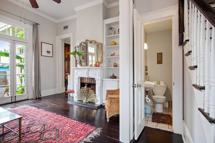 Marigny Oasis +POOL Near French Quarter! Sleeps 6! gallery image 4