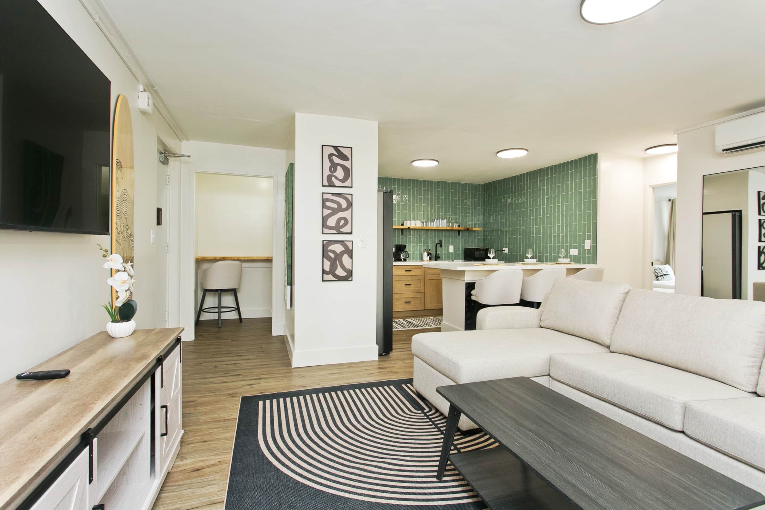 Home in Honolulu · ★4.91 · 2 bedrooms · 3 beds · 2 private baths - Image 5