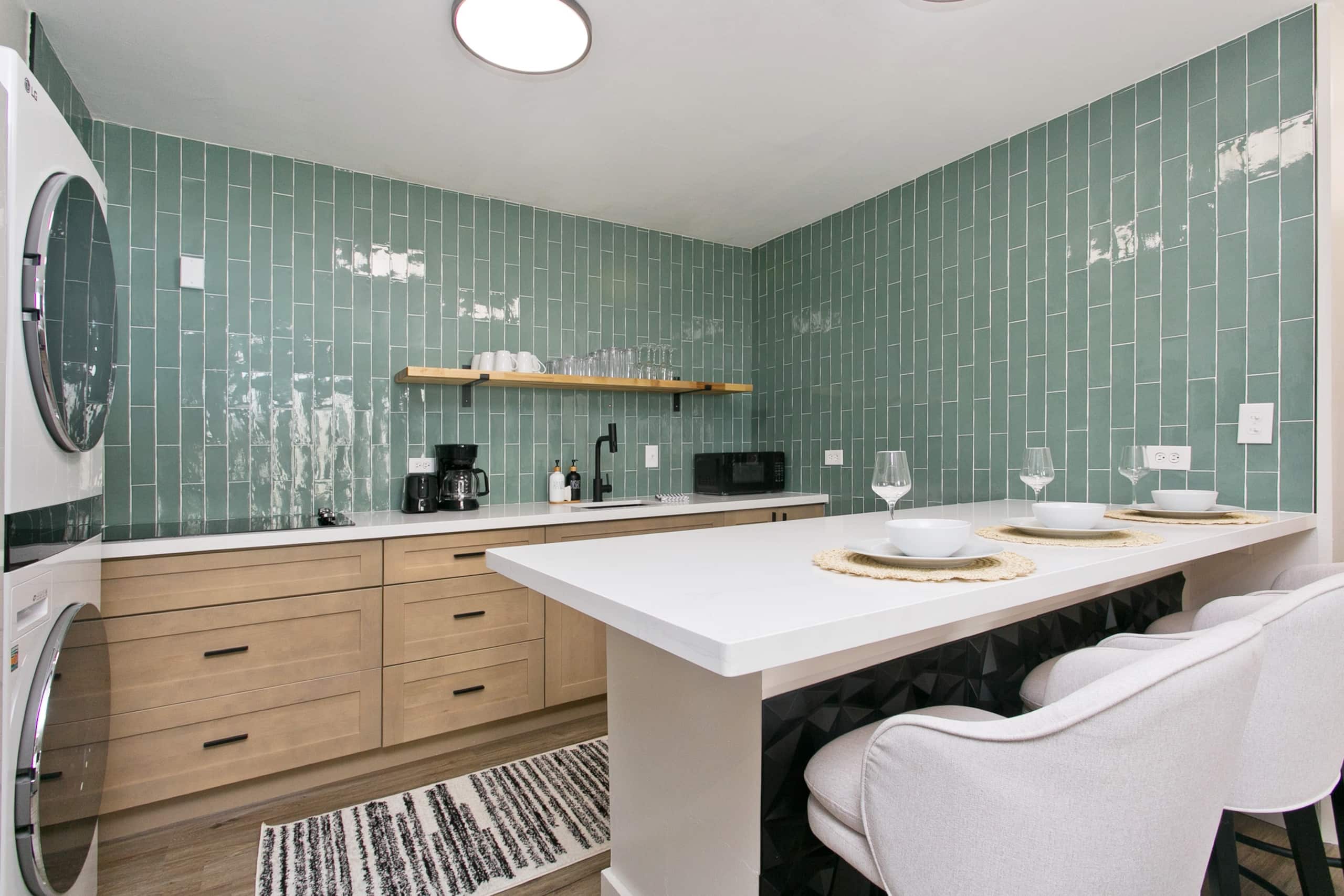 Home in Honolulu · ★4.91 · 2 bedrooms · 3 beds · 2 private baths - Image 9