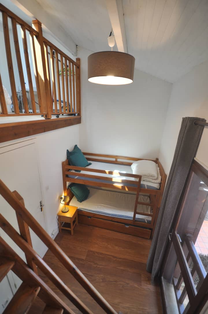 детска соба на 1 кат