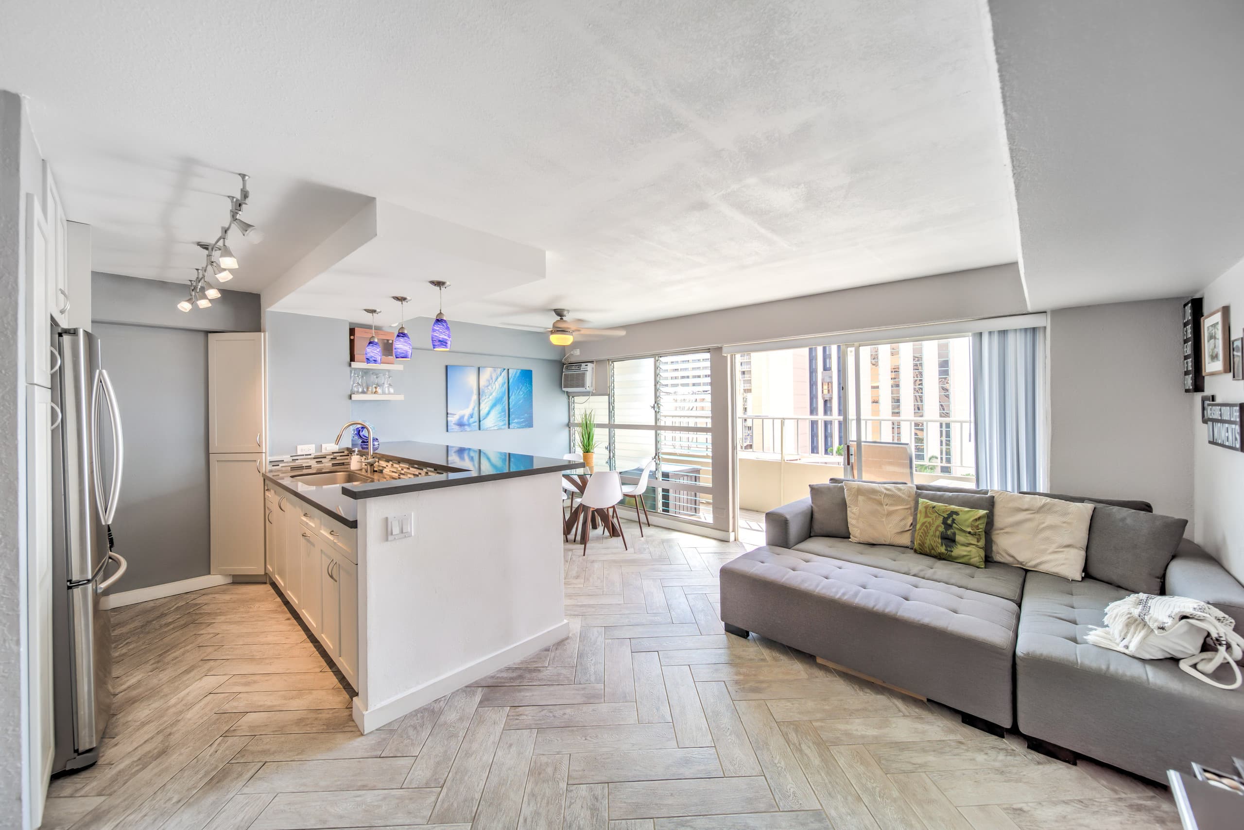 Condo in Honolulu · ★4.79 · 1 bedroom · 1 bed · 1 private bath - Image 1