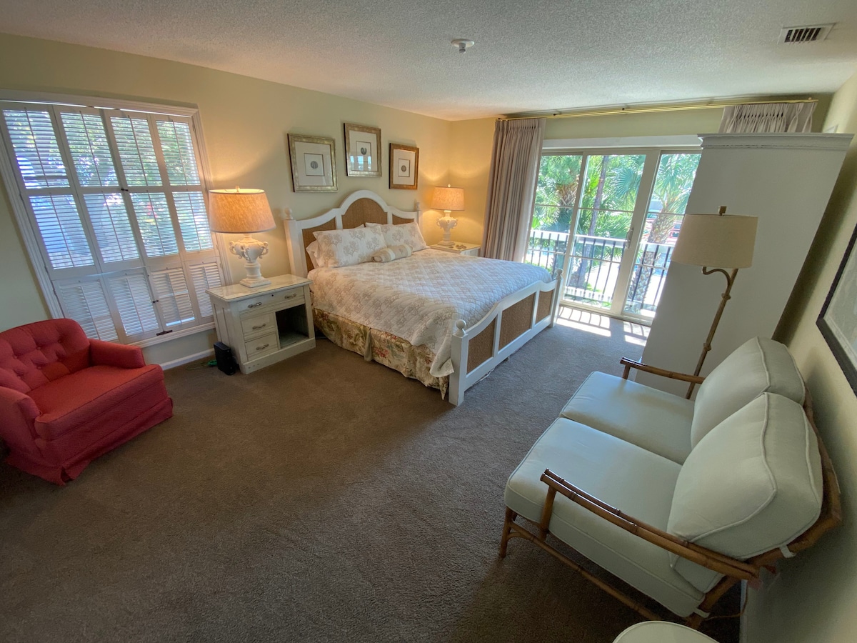 Master  BR #1 на горниот кат со прицврстена бања  