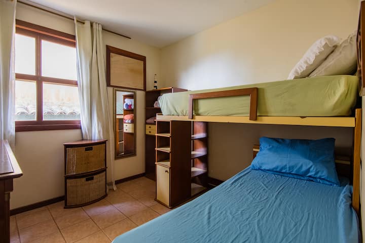 单人房景观，3张床。