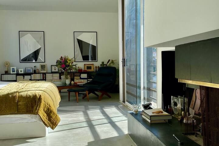 Los Feliz architectural house with pool and views gallery image 4