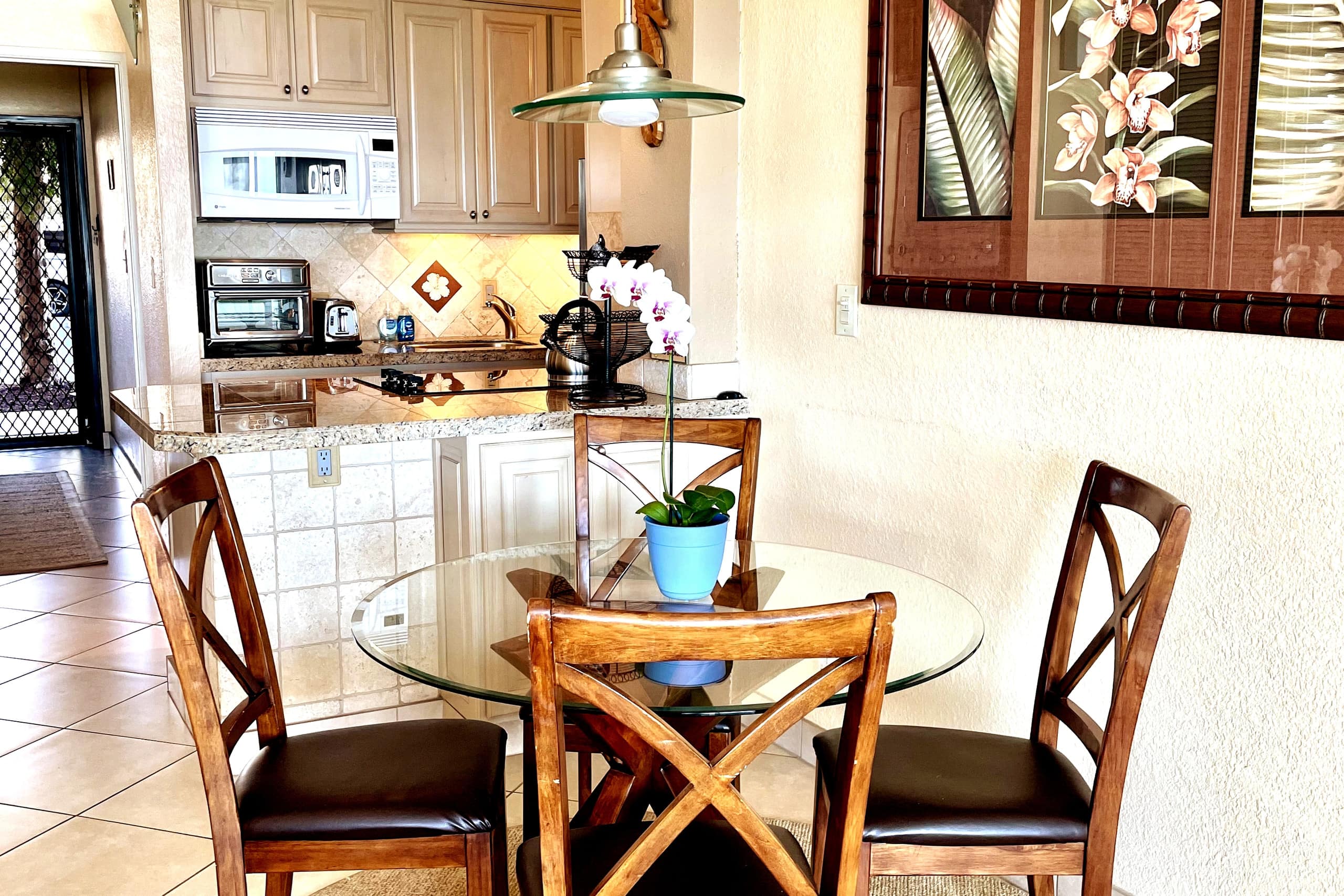 Condo in Wailuku · ★4.88 · 2 bedrooms · 2 beds · 2 baths - Image 6