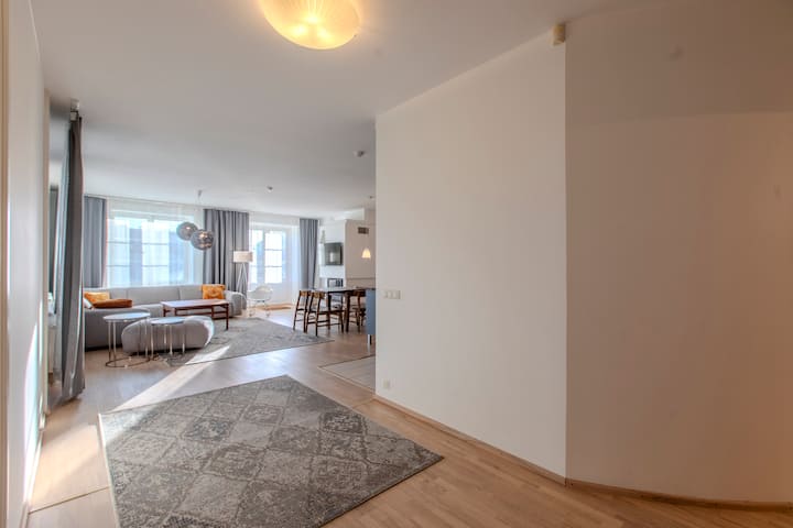 3 Br Apt In Old Town+sauna+fireplace+balcony+views - Tallinn