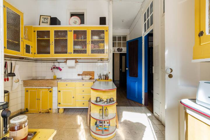 Authentic apartment with great terrace, Alfama gallery image 3