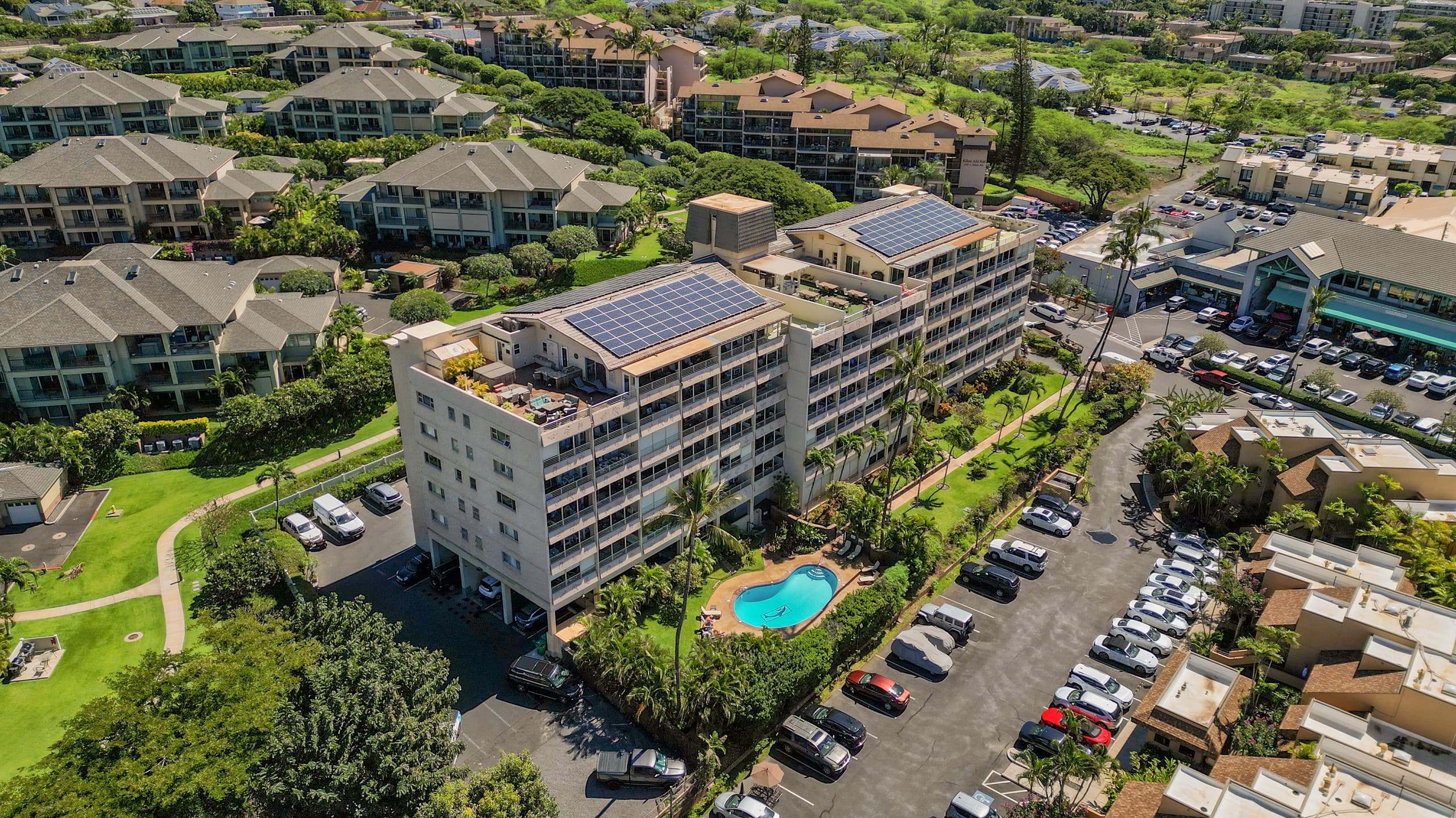 Condo in Kihei · ★4.97 · 1 bedroom · 2 beds · 1 bath - Image 16