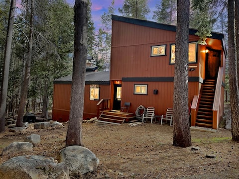 Bear Valley Cabin Close to Village