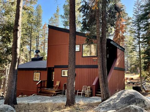Bear Valley Cabin Close to Village