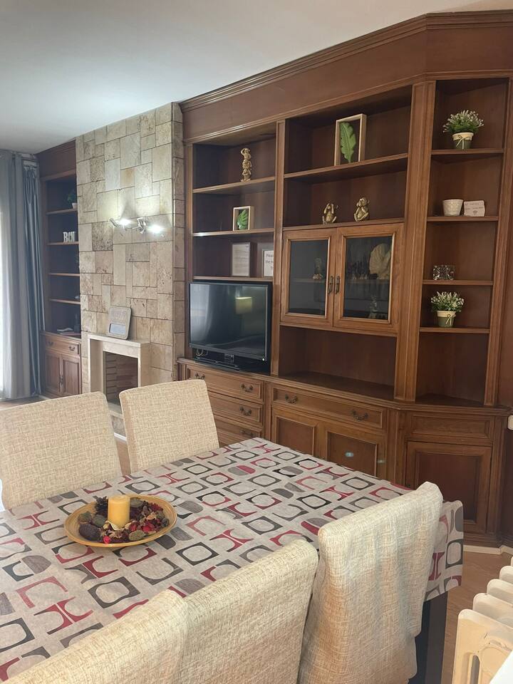 Fantastic 4 Bedroom and New Kitchen