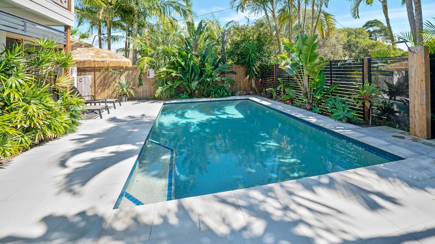 Spacious Byron Beach House; Pool, Netflix, Central
