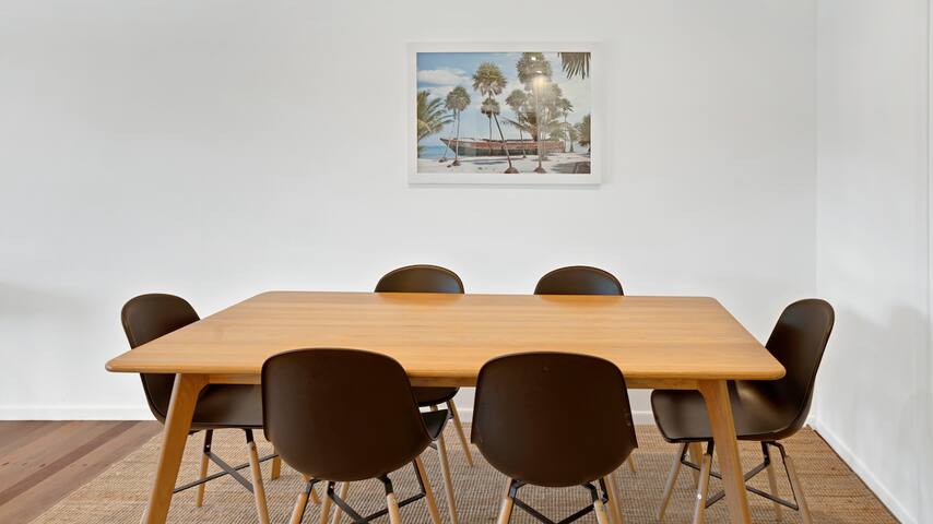 Spacious Byron Beach House; Pool, Netflix, Central gallery image 4