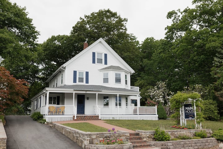 Historic Inn Turned Luxury Rental With Hot Tub! - Ogunquit, ME