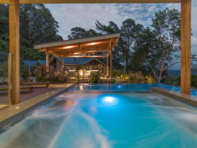 Altitude 261 gallery image 3