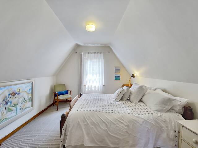 Historic Cape Town Loft gallery image 2