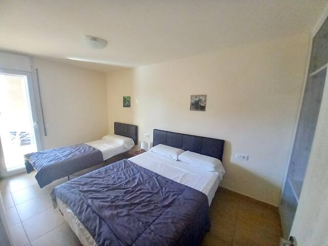 Air conditionning. Terrasse – Parking 400m beachI gallery image 4