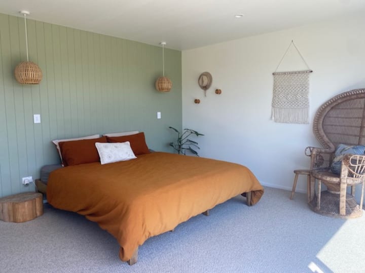 1 manželská posteľ Super King