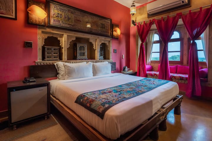 Royal Deluxe Room (1st & 2nd Floor) - 賈沙梅爾