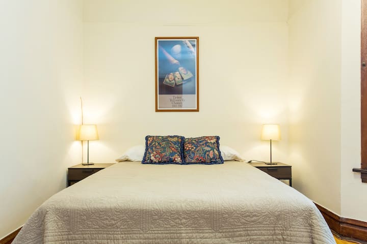 Wrigley Oasis! Steps from the Field! – 3BR/1BA!