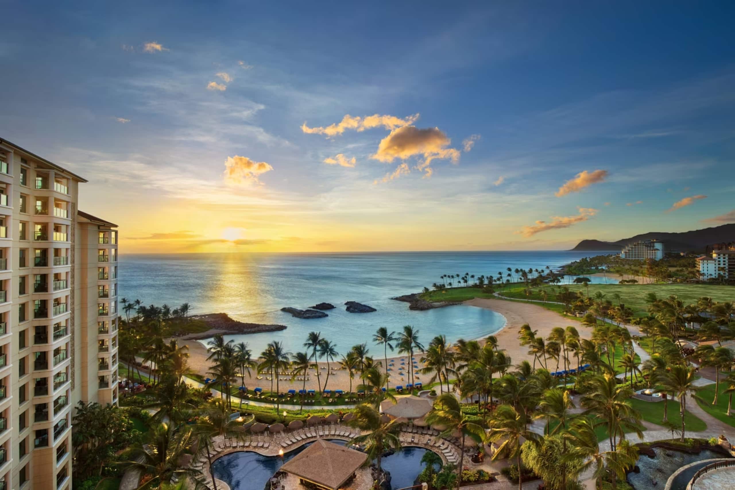 Studio, 1 King, Sofa bed, Balcony Marriott koolina - Image 4