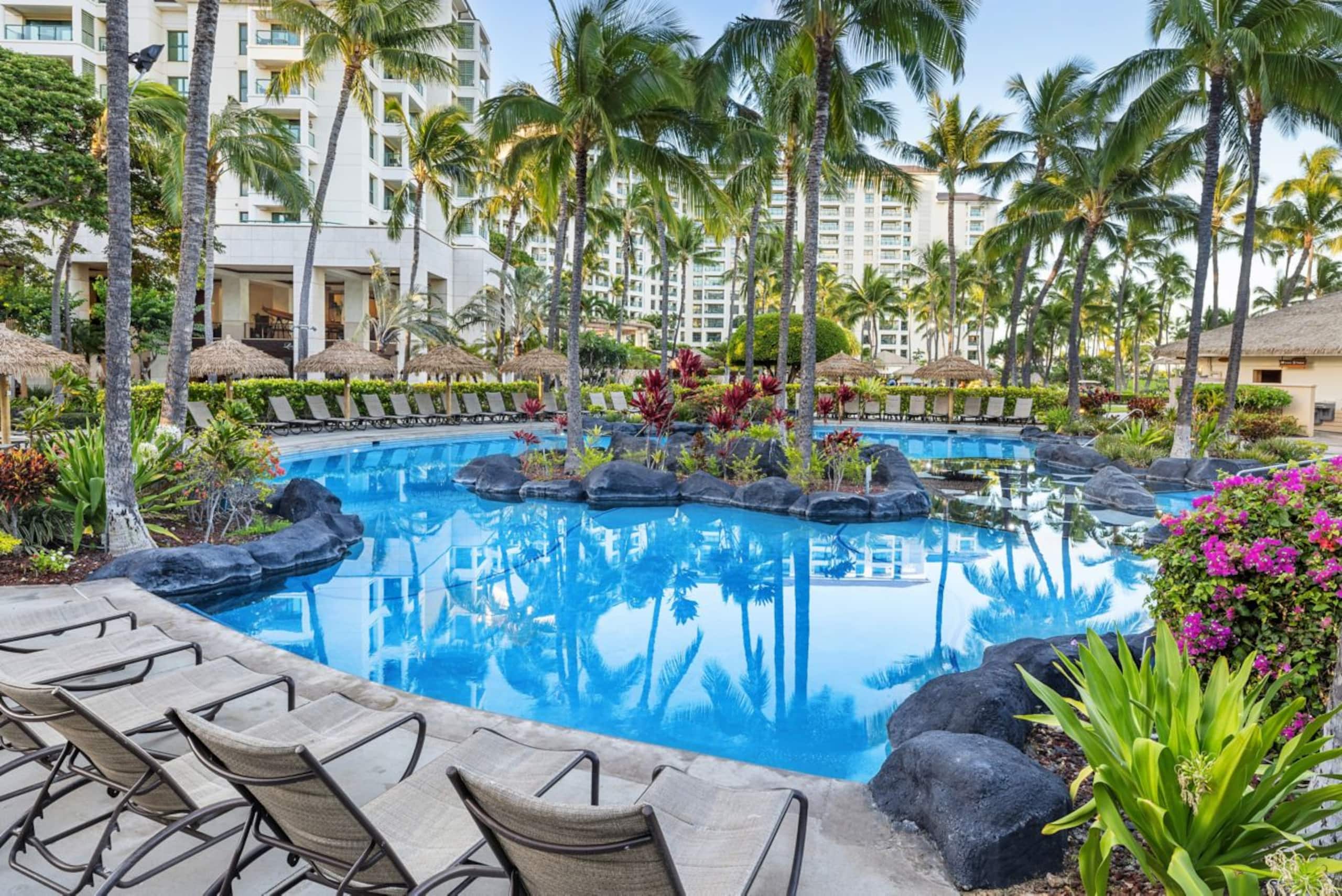 Studio, 1 King, Sofa bed, Balcony Marriott koolina - Image 3